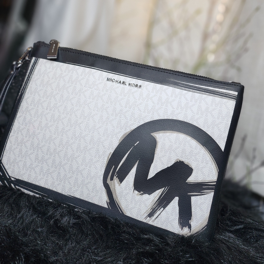 Brushstroke Michael kors xl wristlet.